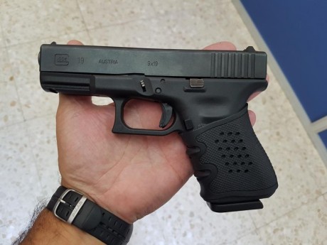 Hola
Cambio mi  Glock 19 3G en impecable estado por Glock 19 gen 2 en igual estado 00