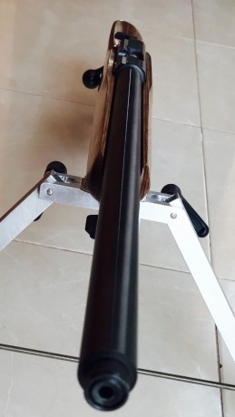 Se vende carabina, bípode Fito, y cargador de teja para tiro e tiro además del original de 5 tiros, con 00