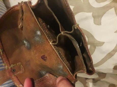 Vendo:
3 cargadores nuevos de 30 -solo colección-
funda de cuero para 4 cargadores, original. usada
culata 02