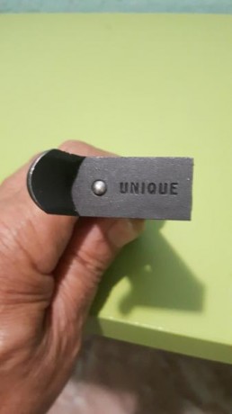 Vendo dos cargadores de UNIQUE 40 euros  70 los dos.
  Dais de 9 m/m, cambio por unos del 45 ACP, los 01