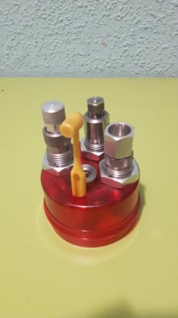 Vendo dos cargadores de UNIQUE 40 euros  70 los dos.
  Dais de 9 m/m, cambio por unos del 45 ACP, los 10