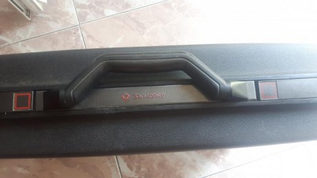 Vendo dos cargadores de UNIQUE 40 euros  70 los dos.
  Dais de 9 m/m, cambio por unos del 45 ACP, los 20