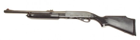 Vendo Escopeta Remington modelo 870 de Corrdera, calibre 12 Magnum y marcada como "Special Purpose" 00