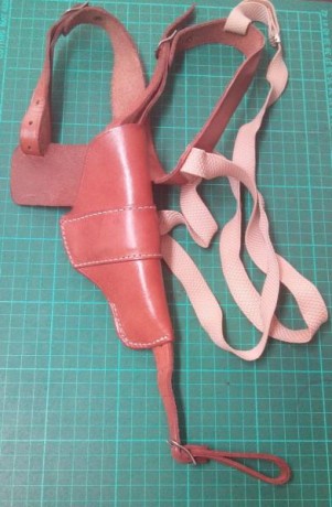 VENDO funda de cuero para pistola, con clip interno para extraccion rapida
Precio 15 euros mas correo
https://kn3.net/61D6E4F8C46JPG.html 10