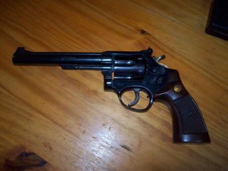 Se venden estas tres armas en perfecto estado de uso y conservación, la Smith & Wesson 39-2 la compré 00