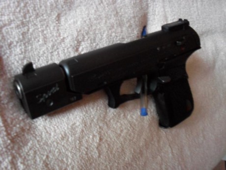 Vendo hk p9 en perfectas condiciones de uso y esteticas, se vende por no usar, funciona pefectamente, 00