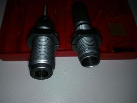 Hola, vendo unos Dies del 30-30 Winchester marca Hornady y 75 vainas nuevas.
Los Dies están completamente 01