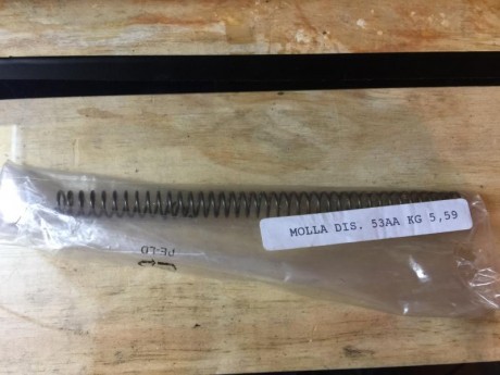 Tengo 2 muelles de corredera tanfoglio . Una de 6'46 kg y otro de 5'59kg. Nuevos a estrenar 10€ los 2

 00