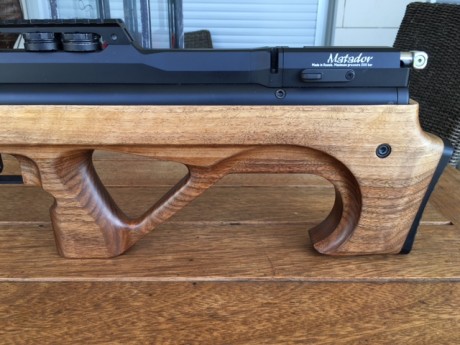 Por interes de cambio de calibre, un compañero que NO esta en foro vende esta carabina Edgun Matador standard 12