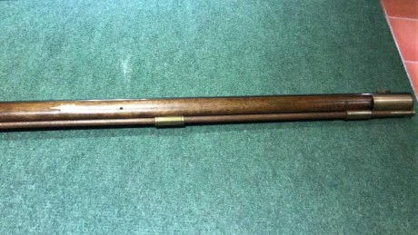 Se vende o se cambia rifle pensilvania por ir dejando la afición, calibre 45., se encuentra en Tarragona, 02