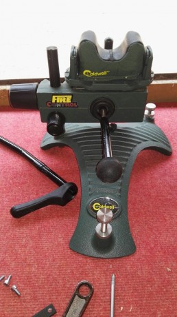 Al tema  vendo torreta de tiro marca caldwel fire control 
Con dos mangos de direccion precio 150e gastos 02