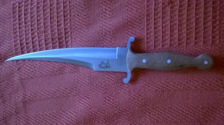 Hola a todos.

Como veo que por aquí gustan las piezas con personalidad, quería compartir en este foro 100