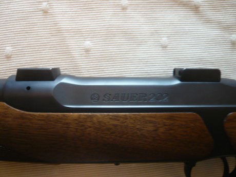 Buenas se vende RIFLE marca SAUER modelo SAUER 202 calibre  7 mm Remingtom Magnum.
  Se vende el rifle 01