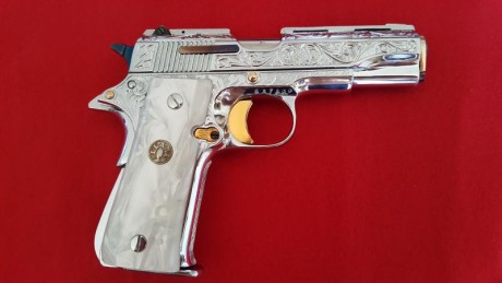 Pues eso, se pone a la venta esta Llama III niquelada y grabada de fabrica con detalles de baño de oro, 01