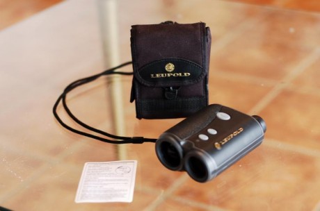 Vendo Telémetro o medidor de distancia de marca Leupold RX IV TBR con una distancia maxima de 1500 yard 02