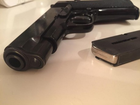 Hola,

Vendo pistola Star BKM de aleación ligera de aviación, súper cuidada. Disparador afinado. Por el 10