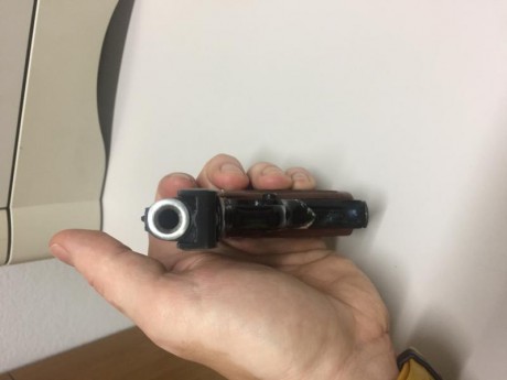 Se vende pistola semiautomática marca STAR modelo ESTARLET calibre 6,35 mm con cargador de 8 cartuchos. 01