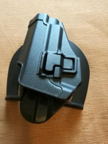 Con el tiempo y los cambios de armas va uno acumulando en el armario infinidad de cosas ,con la intención 41