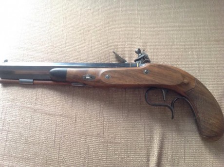 Muy a mi pesar vendo este arma que me hicieron los armeros de Arsa hará un par de años. Soy el primer 01