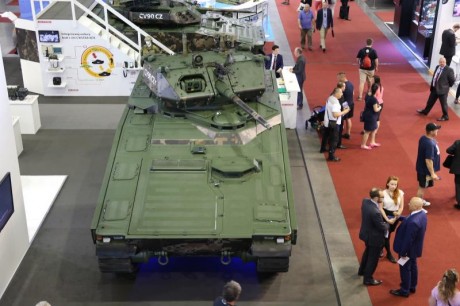 En IDET 2017 (International Defence and Security Technologies) o Feria Internacional de Tecnología de 10