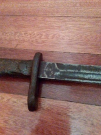 Wenas, hace un tiempo cayo en mis manos una bayoneta bastante oxidada, y me gustaria limpiarla. EL que 70