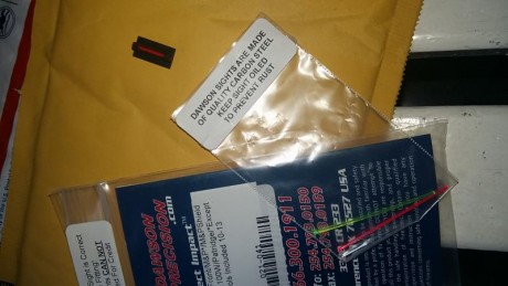 Punto de mira dawson precision para la gama mp9 de smith wesson. El punto es el fino. Para fibra de 1mm. 02