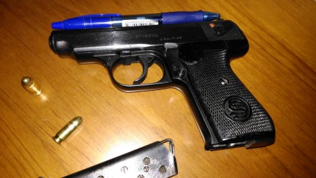 Un compañero del club pone a la venta esta pistola sauer del ejército alemán está guiada en F del calibre 02