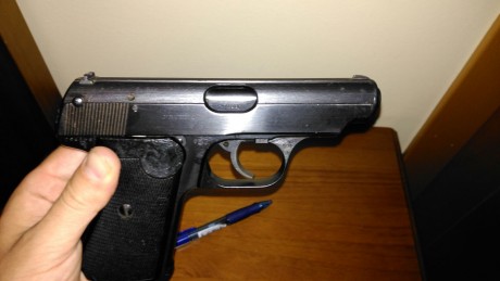 Un compañero del club pone a la venta esta pistola sauer del ejército alemán está guiada en F del calibre 00