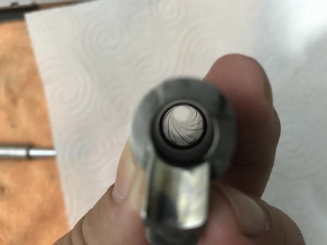 Hola buenas vendo corredera de 5 pulgadas del 9 mm por 450 € gastos de envío incluidos la corredera no 00