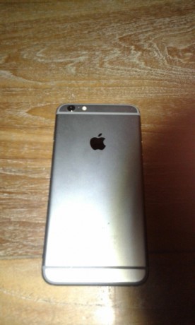 Pues eso, cambió iPhone 6 Plus con pantalla de 5'5" y 16 gigas de memoria por pistola del 32 en buen 00