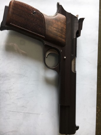 Hola a todos:
Un amigo me ha pedido que le anuncie la venta de una de sus armas.
Se trata de una SWISS 31