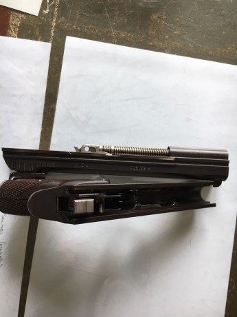 Hola a todos:
Un amigo me ha pedido que le anuncie la venta de una de sus armas.
Se trata de una SWISS 41