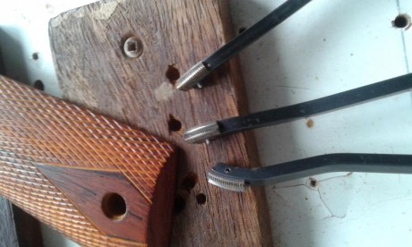 Queridos amigos,
Después de tener el venerable Mannlicher Schoenauer en mi poder durante un tiempo, he 21