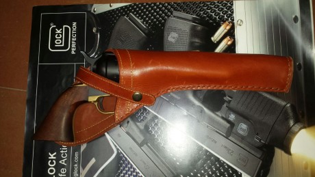 Hola foreros, un compañero de tiro pone a la venta una replica de un colt pacificador, es un pietta milenium 01