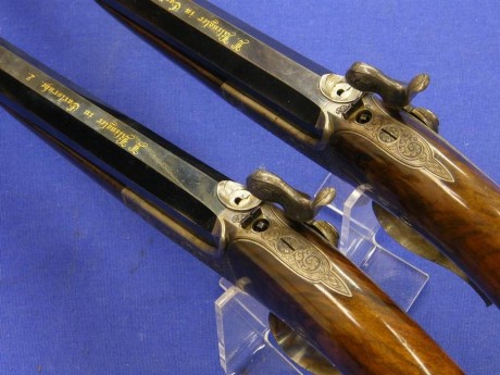 Voy a colocar unas fotos de un arma larga alemana de llave de mecha del siglo XVI. 40