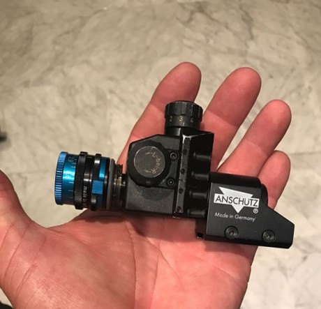 Buenos días:

Vendo diopter Anschutz lo que no estoy seguro es si es el modelo 7002 o el 7020 si alguien 20