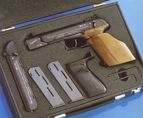 BUSCO EXACTAMENTE ESTO,  ¿ALGUIEN QUE QUIERA HACER CAJA??   :D 
 p9ssportcase.jpg  00