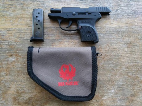 ]Vendo RUGER LCP 9 m/m corto.
Esta en perfecto estado.
Precio 275 euros.
Las fotos se pueden ver en clasificados.
 01