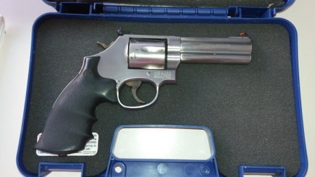 Se vende de un compañero del Club de Tiro. No es mío pero le gestiono la venta.


SMITH & WESSON MODELO 00