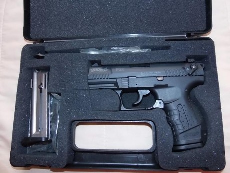 Vendo Walther P22 en muy buen estado. Incluye 2 cargadores, herramientas, lomo empuñadura intercambiable, 01