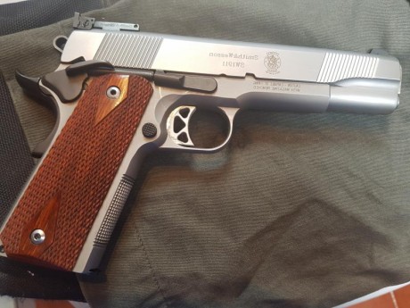 Pongo en venta esta 1911 del 45 acp, tiene sus "marquitas" por desmontarla con cuidado pero 01