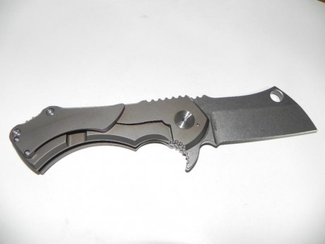 vendo navaja asistida nueva sin uso, la vendo por ser grande para mi mano , 150 euros, 01