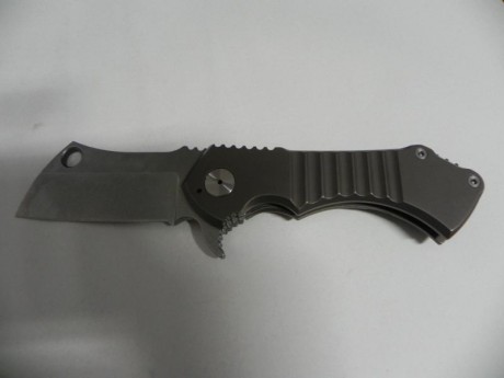 vendo navaja asistida nueva sin uso, la vendo por ser grande para mi mano , 150 euros, 12