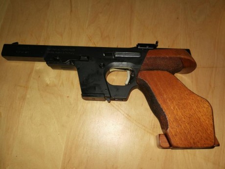 Buenas compañeros

Pongo a la venta mi pistola de competicion WALTHER GSP 22LR, esta en perfecto estado, 02