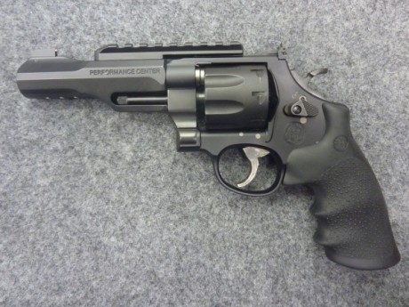 Me gustaría saber donde puedo encontrar la pieza para poner el carril en un revolver SW 327 TRR8 ...la 01