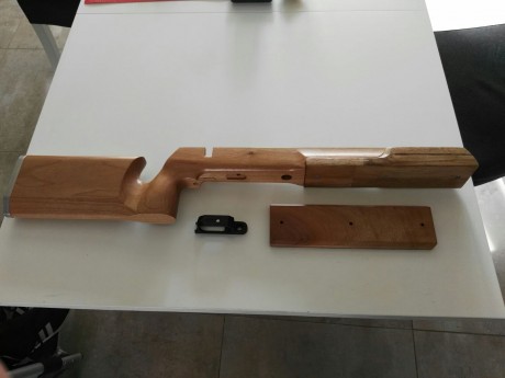 Se vende culata AHG-BR50 de nogal para acciones 19XX comprada en chanoshooting por 575 euros mejorada 00