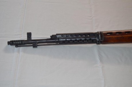 Vendo tokarev en 762x54R con su visor original de los pocos que hay y con su funda  y en su maleta  correspondiente 12