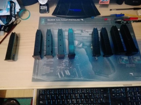 Buenos días:

Vendo este lote de cargadores para la pistola Beretta 92, compatible con la carabina CX4 01