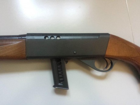 vendo carabina Anschutz modelo 520 en calibre 22 , en muy buen estado tanto de mecanismos como de maderas 10