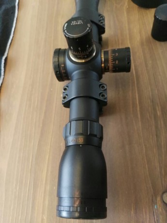 Se vende visor sightron S III SS con 50 aumentos variables,Con anillas incluidas y tapas de botones y 01